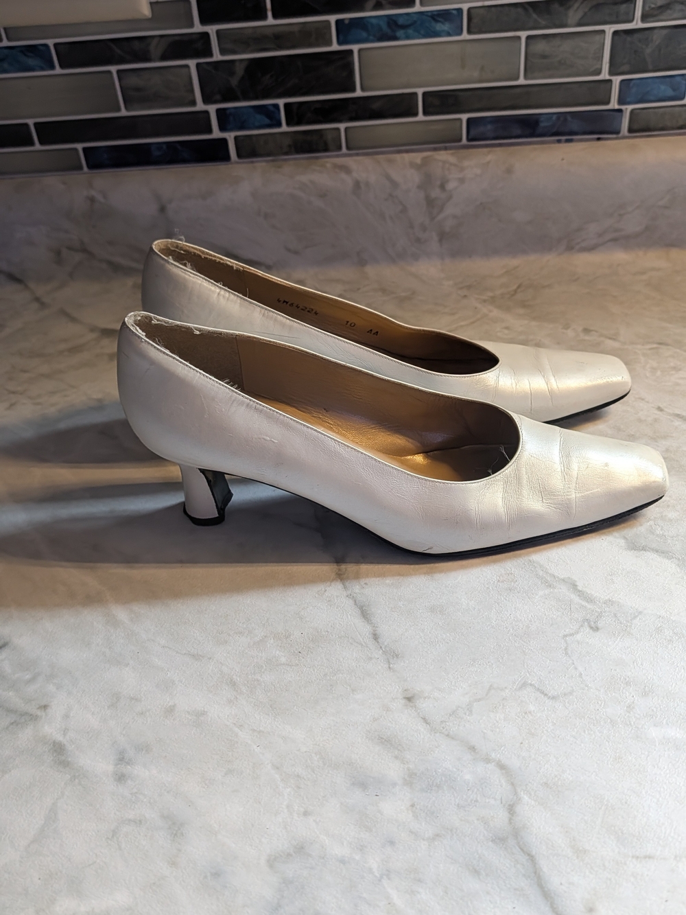 Stuart Weitzman White Leather Mid Heel Pumps